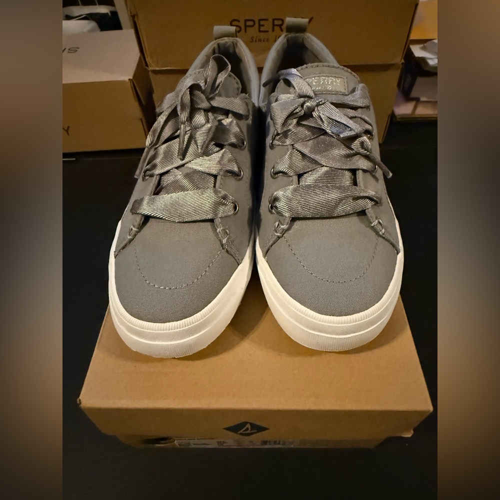 Sperry Crest Vibe Satin Gray Shoes